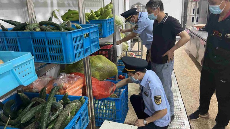 成都休闲食品批发价格揭秘：网红零食背后的真相